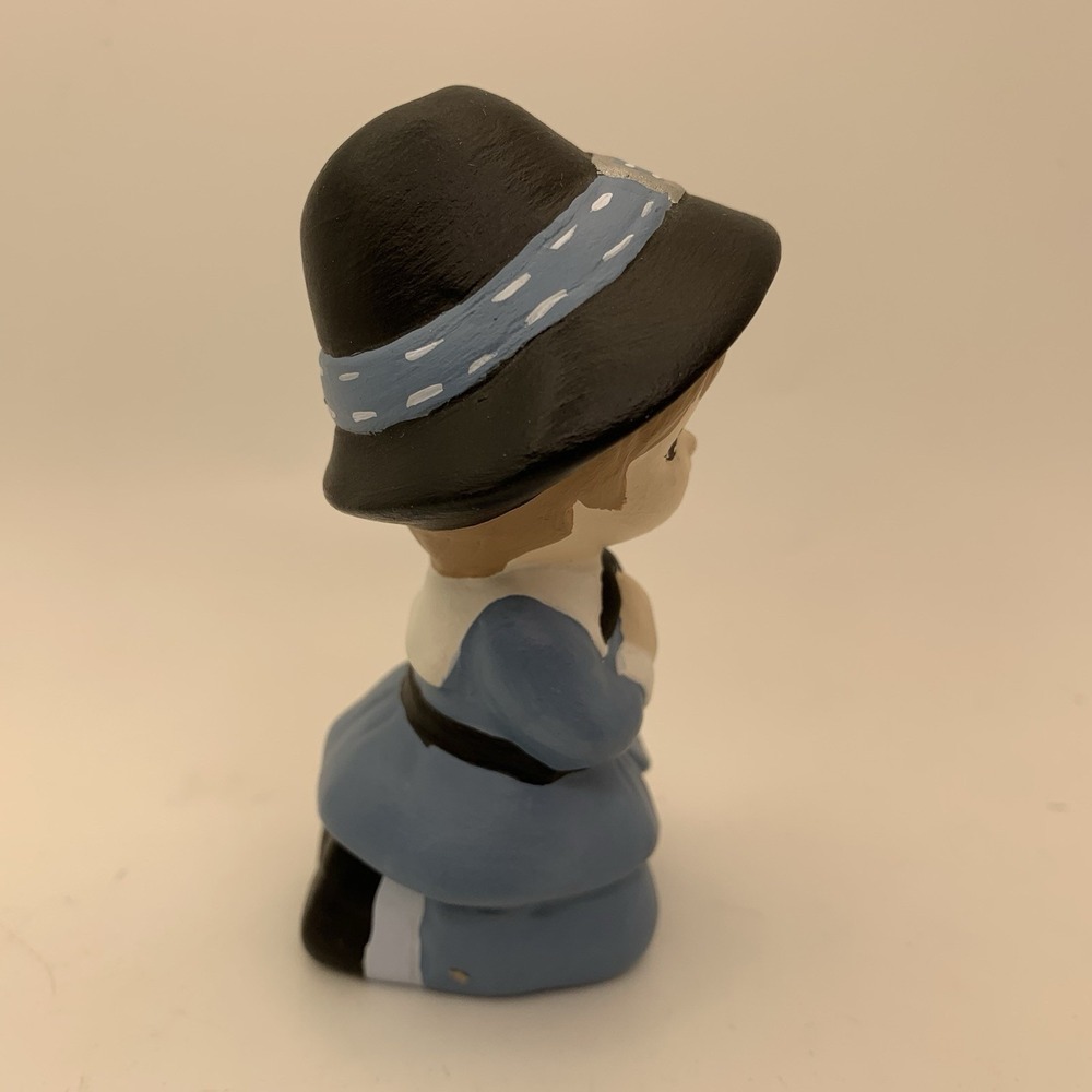 Vintage Pilgrim Boy Figurines Kneeling & Praying 3.5" Tall Ceramic Hand Painted - Picture 6 of 7